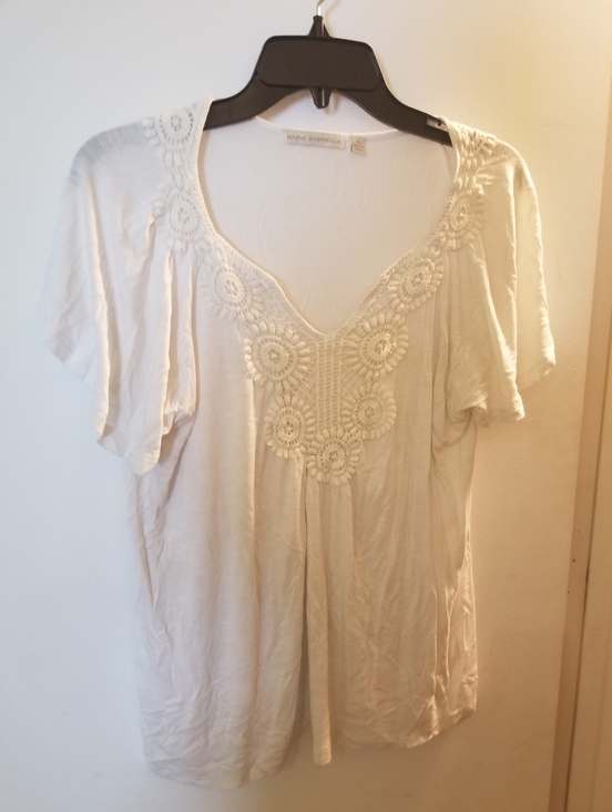 Maria Gabrielle Tops - Maria Gabrielle White Floral Applica Blouse